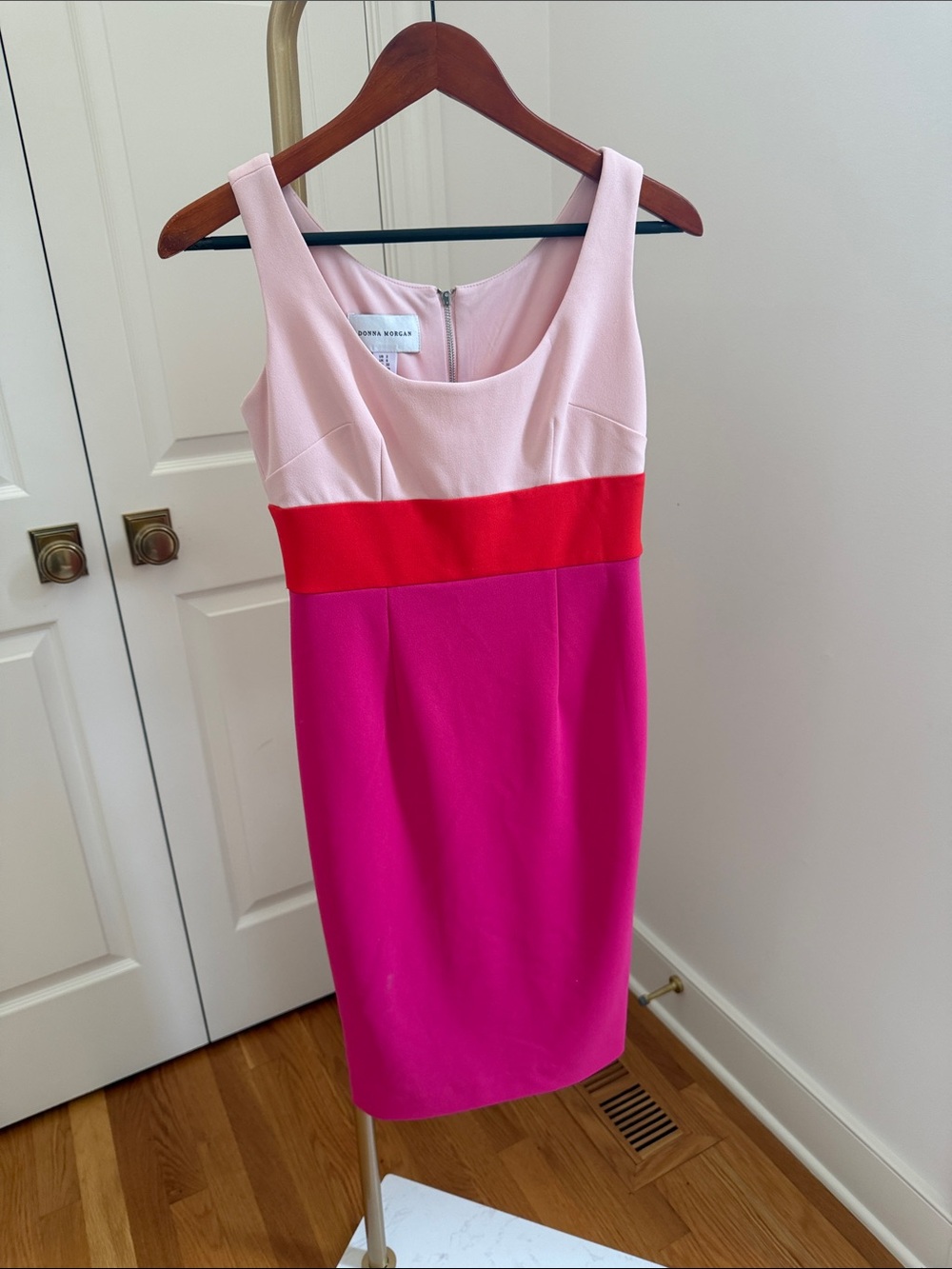 Donna Morgan Pink, Red & Fuchsia Colorblock Midi Sheath Dress